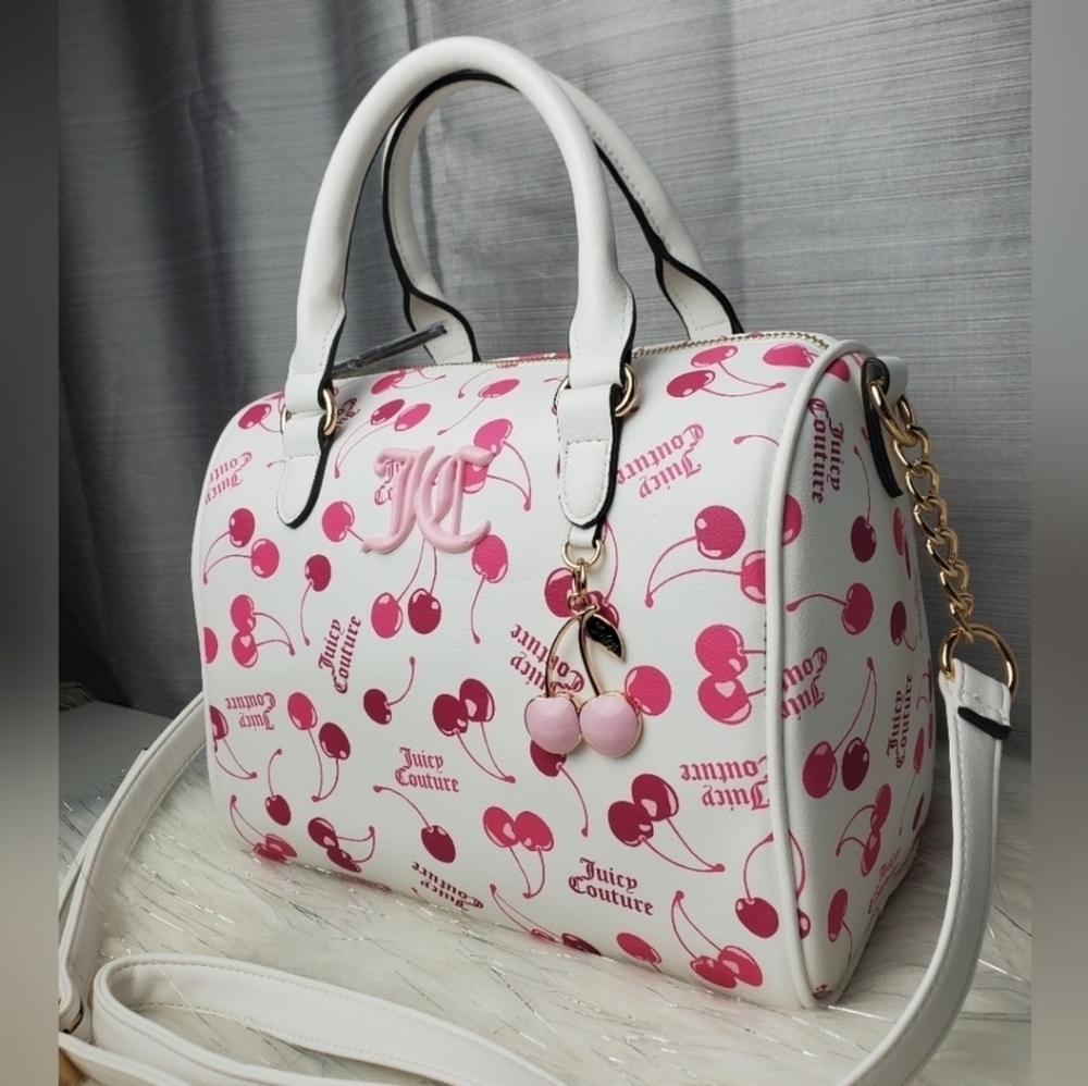 🍒▪️ JUICY COUTURE🔹️ White Cherry On Top Satchel Crossbody Bag - Picture 2 of 4